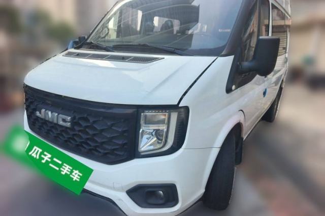 Ojetý JMC Fushun 2022 2.0T Manual Multi-Function Passenger Vehicle Short Wheelbase Mid-Height Roof 6-Seater