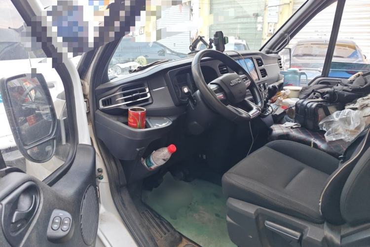 Used JMC Fushun 2022 2.0T Manual Van Long Wheelbase High Roof 3-Seater Driver Seat