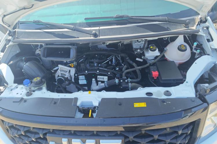 Used JMC Fushun 2022 2.0T Manual Van with Long Wheelbase Mid-Height Roof and 3 Seats Engine Bay