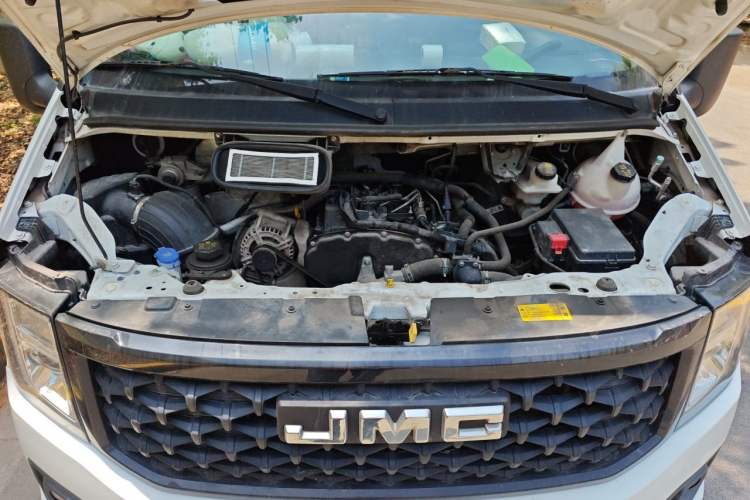 Used JMC Fushun 2022 2.0T Manual Van with Mid-Roof High Roof and 3 Seats Engine Bay