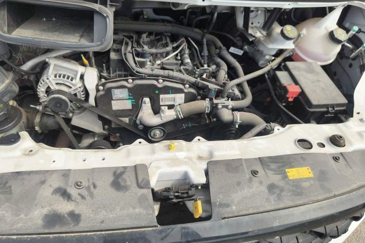 Used JMC Fushun 2022 2.0T Manual Van Short Wheelbase Low Roof 3-Seater Engine Bay