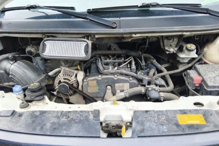 Used JMC Fushun 2022 2.0T Manual Van with Long Wheelbase Mid-Height Roof and 3 Seats Engine Bay