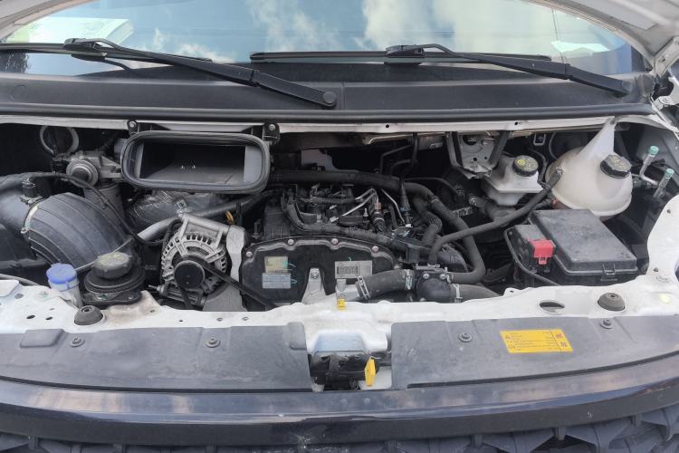 Used JMC Fushun 2022 2.0T Manual Van Short Wheelbase Low Roof 3-Seater Engine Bay