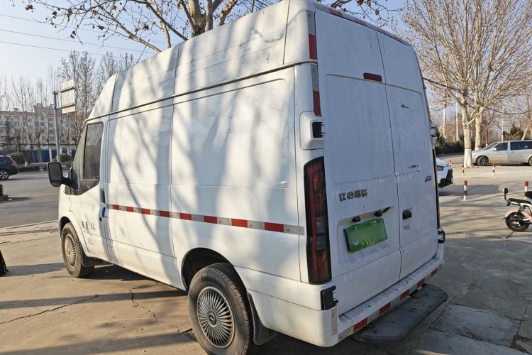 Used JMC Fushun 2022 2.0T Manual Van Short Wheelbase Mid-Height Roof 3-Seater Exterior 2