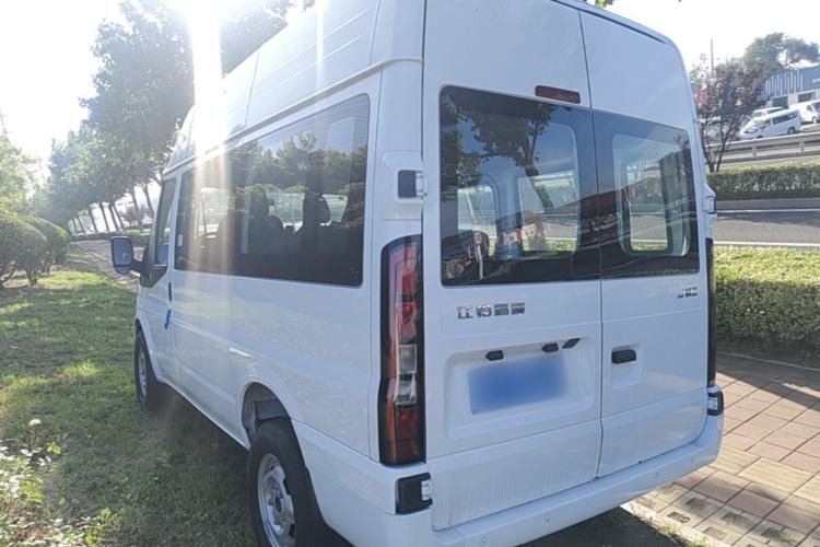 Used JMC Fushun 2022 2.0T Manual Multi-Function Passenger Vehicle Short Wheelbase Mid-Height Roof 6-Seater Exterior 2