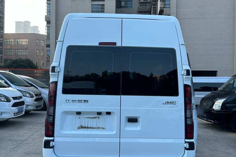 Used JMC Fushun 2022 2.0T Manual Multi-Function Passenger Vehicle Short Wheelbase Mid-Height Roof 6-Seater Exterior 3