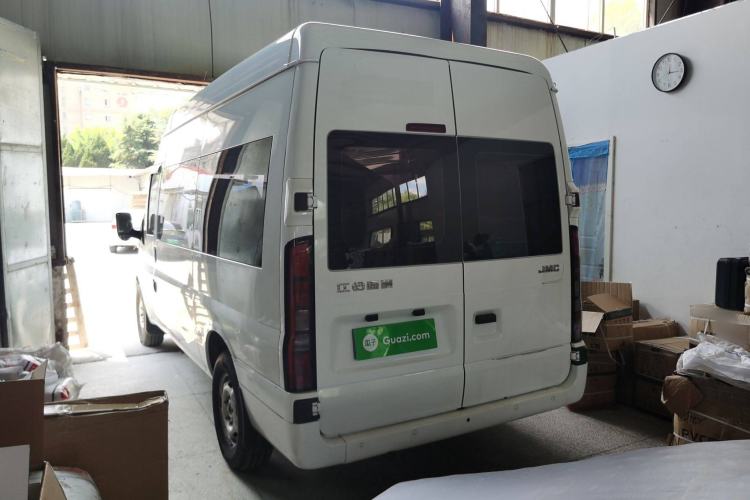 Used JMC Fushun 2022 2.0T Manual Multi-Function Passenger Vehicle Mid-Range High Roof 6-7 Seats Exterior 3