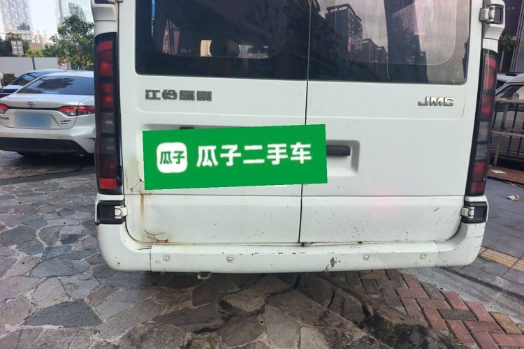 Used JMC Fushun 2022 2.0T Manual Multi-Function Passenger Vehicle Short Wheelbase Mid-Height Roof 6-Seater Exterior 4