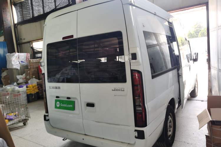 Used JMC Fushun 2022 2.0T Manual Multi-Function Passenger Vehicle Mid-Range High Roof 6-7 Seats Exterior 5