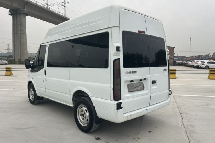 Used JMC Fushun 2022 2.0T Manual Multi-Function Passenger Vehicle Short Wheelbase Mid-Height Roof 6-Seater Exterior 5
