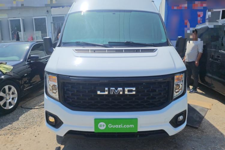 Used JMC Fushun 2022 2.0T Manual Van with Long Wheelbase Mid-Height Roof and 3 Seats Front