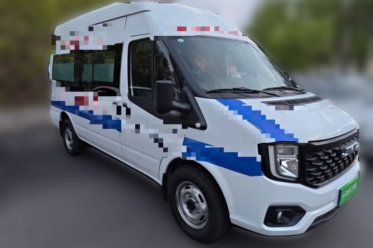 Used JMC Fushun 2022 2.0T Manual Multi-Function Passenger Vehicle Mid-Roof 6-7 Seater Front Right 45 Deg