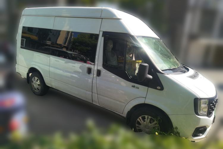 Used JMC Fushun 2022 2.0T Manual Multi-Function Passenger Vehicle Mid-Range High Roof 6-7 Seats Front Right 45 Deg