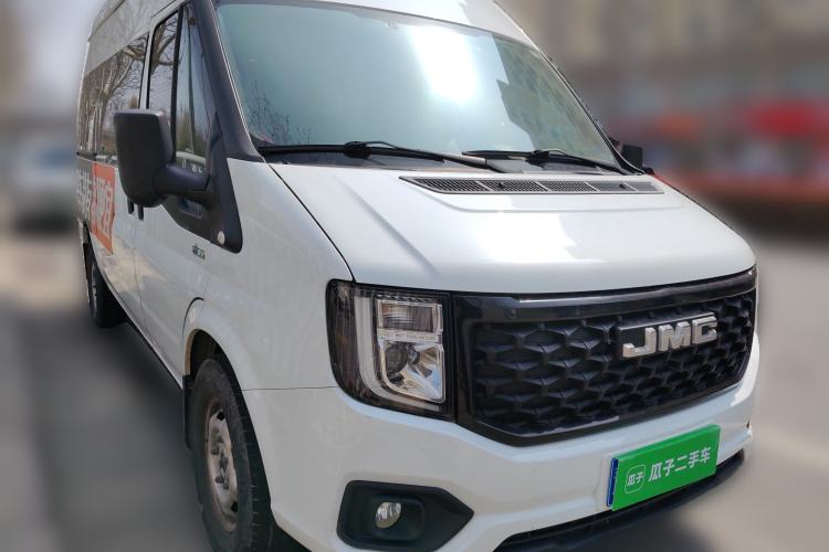 Used JMC Fushun 2022 2.0T Manual Multi-Function Passenger Vehicle Mid-Range High Roof 6-7 Seats Front Right 45 Deg