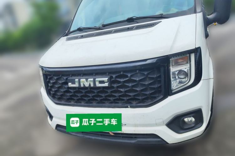 Used JMC Fushun 2022 2.0T Manual Multi-Function Passenger Vehicle Short Wheelbase Mid-Height Roof 6-Seater Front