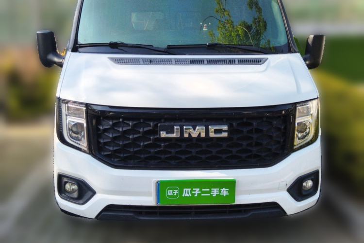 Used JMC Fushun 2022 2.0T Manual Multi-Function Passenger Vehicle Short Wheelbase Mid-Height Roof 6-Seater Front