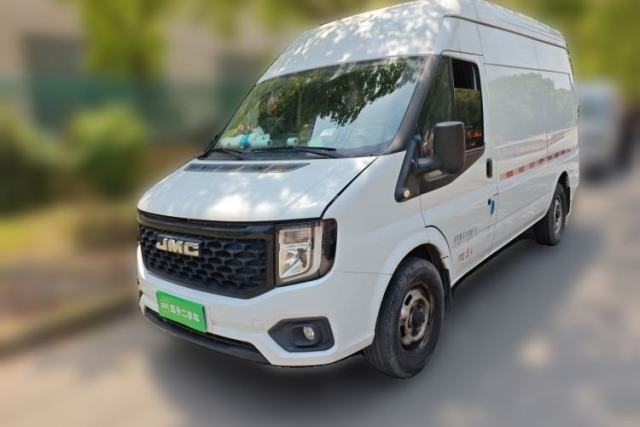Used JMC Fushun 2022 2.0T Manual Van with Mid-Roof High Roof and 3 Seats