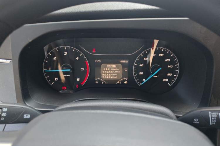 Used JMC Fushun 2022 2.0T Manual Multi-Function Passenger Vehicle Short Wheelbase Mid-Height Roof 6-Seater Instrument Cluster
