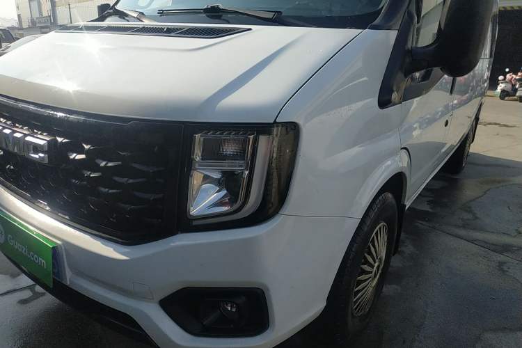 Used JMC Fushun 2022 2.0T Manual Multi-Function Passenger Vehicle Mid-Range High Roof 6-7 Seats Left Front Headlight