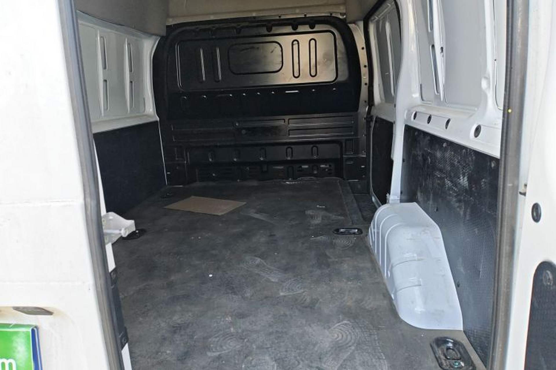 Used JMC Fushun 2022 2.0T Manual Van Short Wheelbase Mid-Height Roof 3-Seater Left Rear Seat