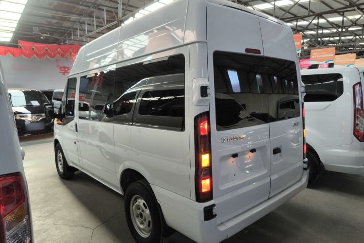 Used JMC Fushun 2022 2.0T Manual Multi-Function Passenger Vehicle Short Wheelbase Mid-Height Roof 6-Seater Left Side