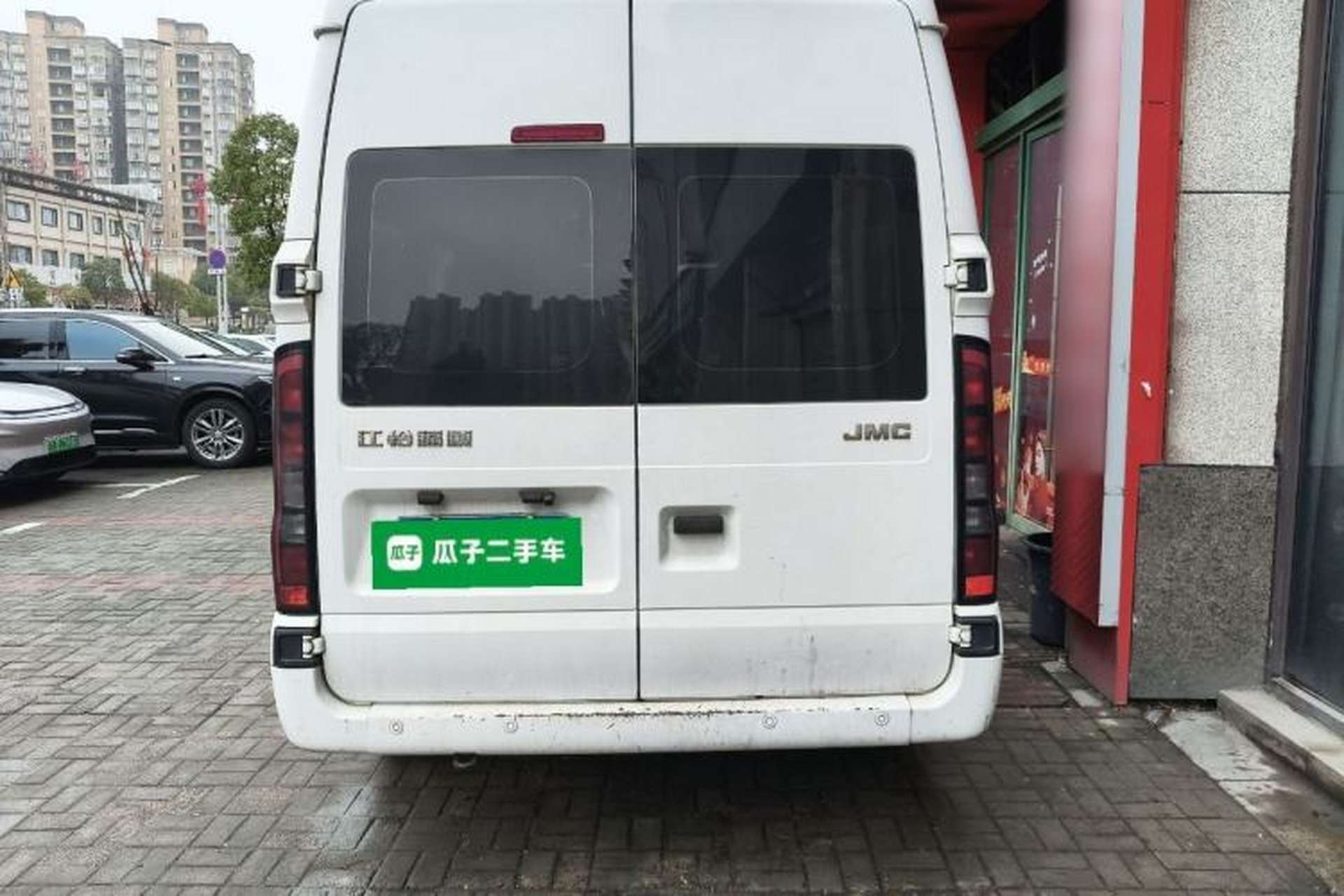 Used JMC Fushun 2022 2.0T Manual Multi-Function Passenger Vehicle Mid-Range High Roof 6-7 Seats Rear