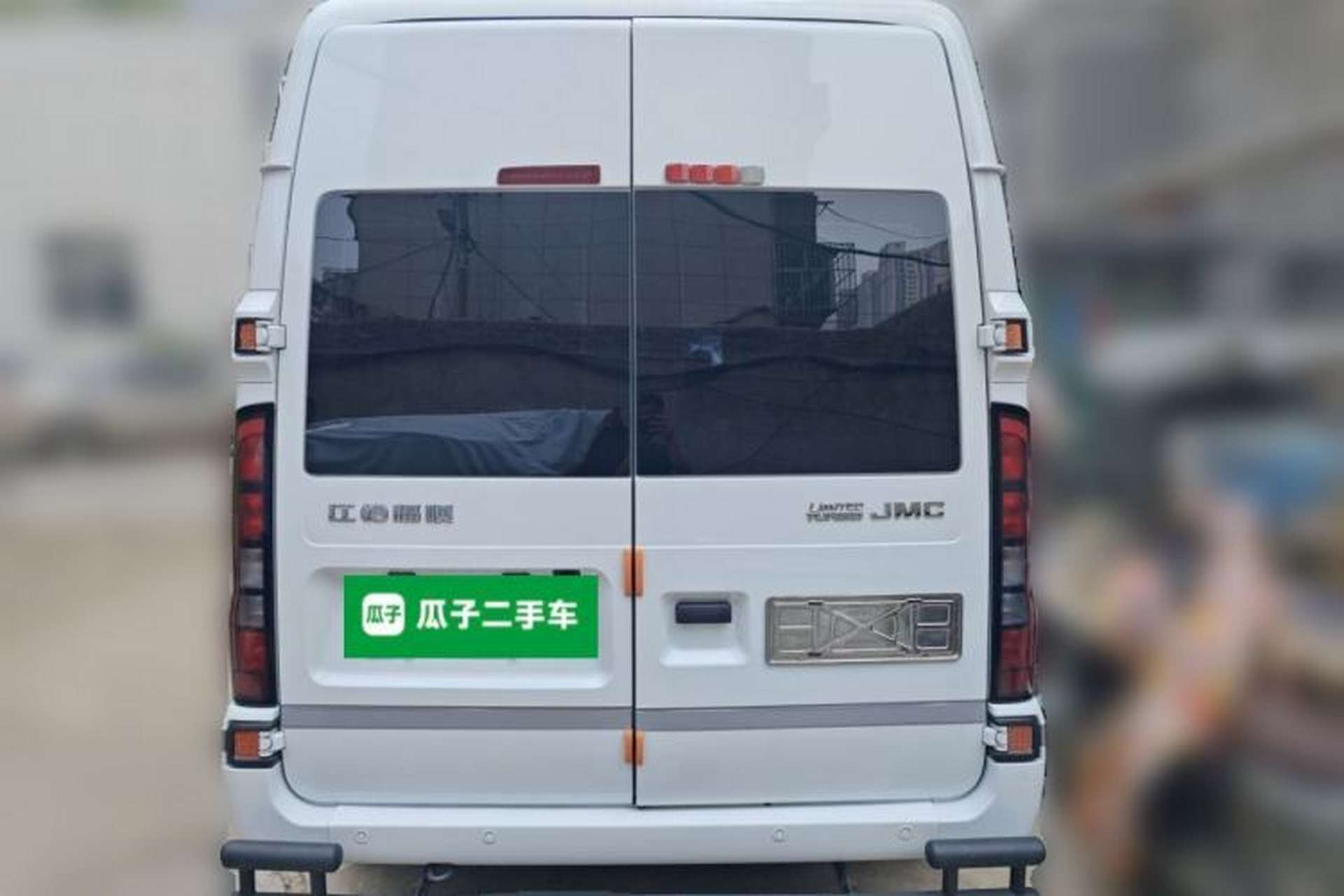 Used JMC Fushun 2022 2.0T Manual Multi-Function Passenger Vehicle Short Wheelbase Mid-Height Roof 6-Seater Rear