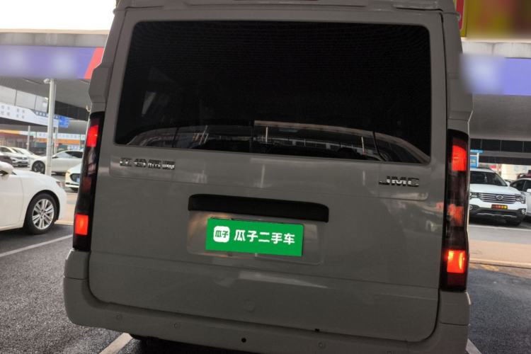 Used JMC Fushun 2022 2.0T Manual Multi-Function Passenger Vehicle Short Wheelbase Low Roof 6-Seater Rear