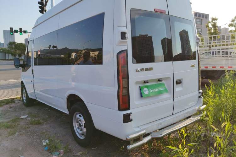 Used JMC Fushun 2022 2.0T Manual Multi-Function Passenger Vehicle Mid-Range High Roof 6-7 Seats Rear Left 45 Deg