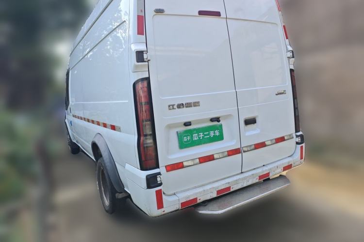 Used JMC Fushun 2022 2.0T Manual Van with Long Wheelbase Mid-Height Roof and 3 Seats Rear Left 45 Deg