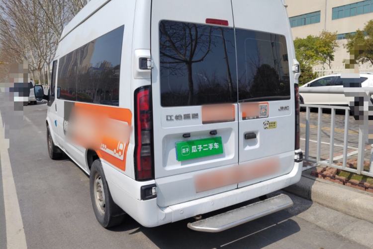 Used JMC Fushun 2022 2.0T Manual Multi-Function Passenger Vehicle Mid-Range High Roof 6-7 Seats Rear Left 45 Deg