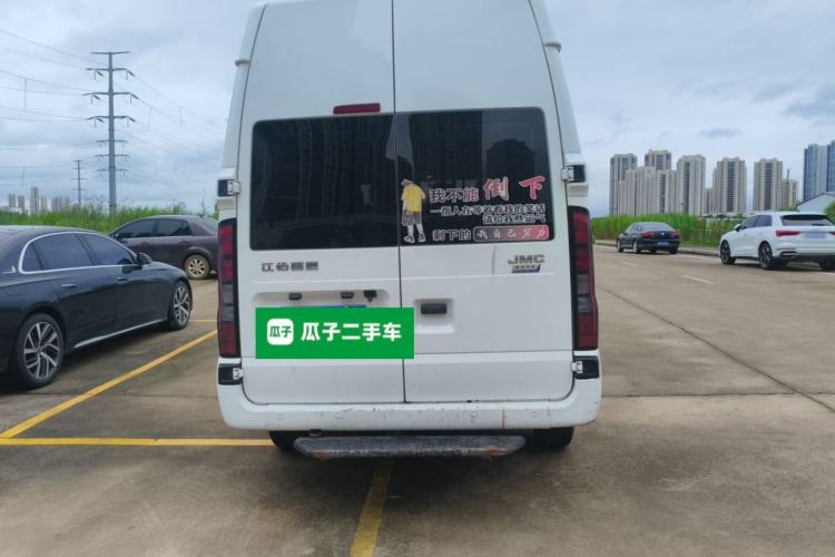 Used JMC Fushun 2022 2.0T Manual Multi-Function Passenger Vehicle Mid-Roof 6-7 Seater Rear