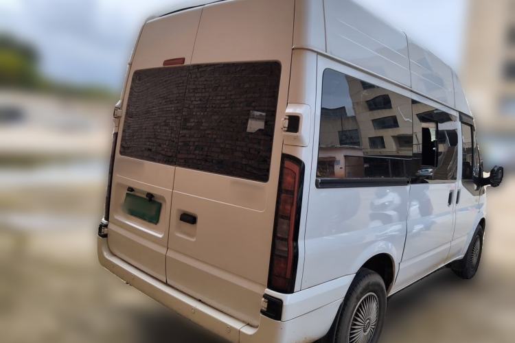 Used JMC Fushun 2022 2.0T Manual Multi-Function Passenger Vehicle Short Wheelbase Mid-Height Roof 6-Seater Rear