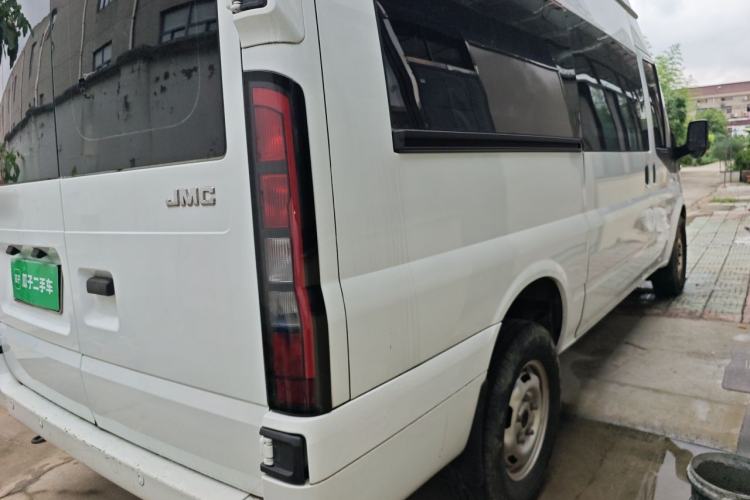 Used JMC Fushun 2022 2.0T Manual Multi-Function Passenger Vehicle Mid-Range High Roof 6-7 Seats Rear Right 45 Deg