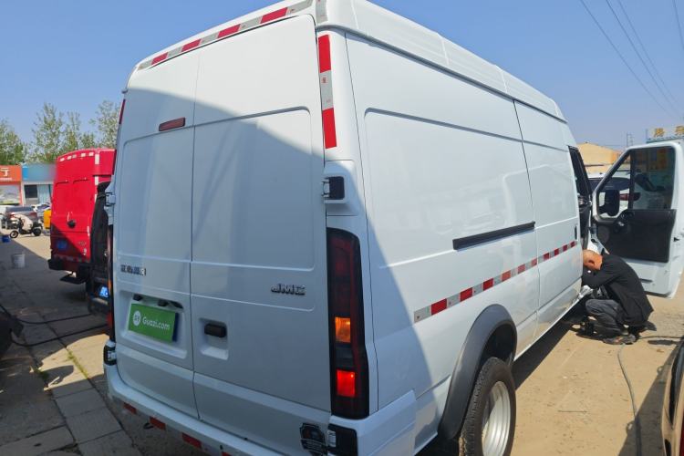 Used JMC Fushun 2022 2.0T Manual Van with Long Wheelbase Mid-Height Roof and 3 Seats Rear Right 45 Deg