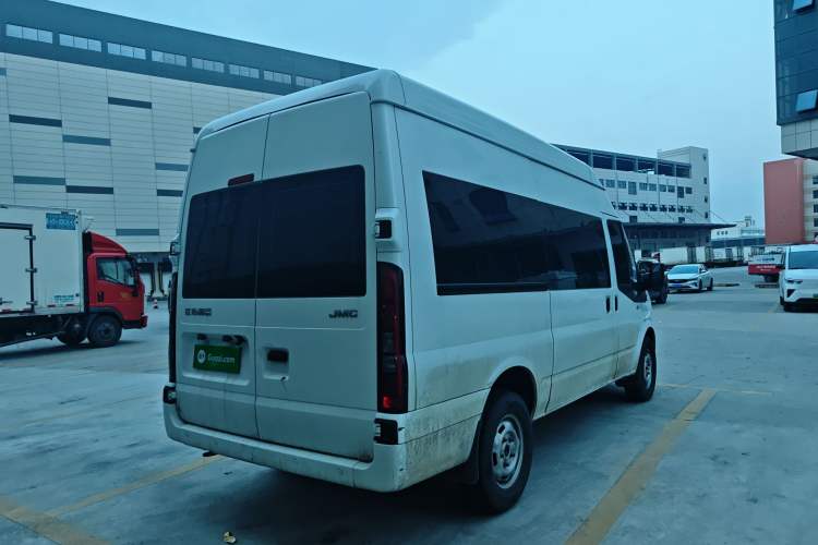 Used JMC Fushun 2022 2.0T Manual Multi-Function Passenger Vehicle Mid-Range High Roof 6-7 Seats Rear Right 45 Deg