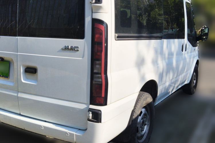 Used JMC Fushun 2022 2.0T Manual Multi-Function Passenger Vehicle Short Wheelbase Mid-Height Roof 6-Seater Rear Right 45 Deg