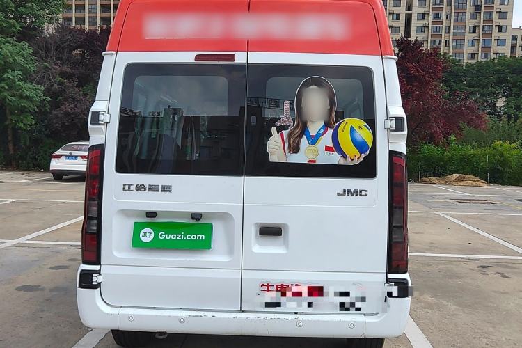 Used JMC Fushun 2022 2.0T Manual Multi-Function Passenger Vehicle Short Wheelbase Mid-Height Roof 6-Seater Rear