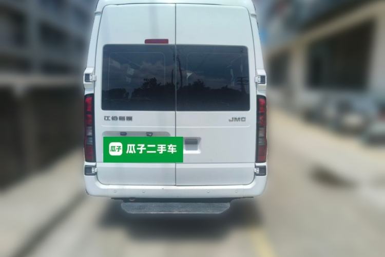 Used JMC Fushun 2022 2.0T Manual Multi-Function Passenger Vehicle Mid-Range High Roof 6-7 Seats Rear