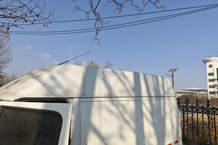 Used JMC Fushun 2022 2.0T Manual Van Short Wheelbase Mid-Height Roof 3-Seater Roof
