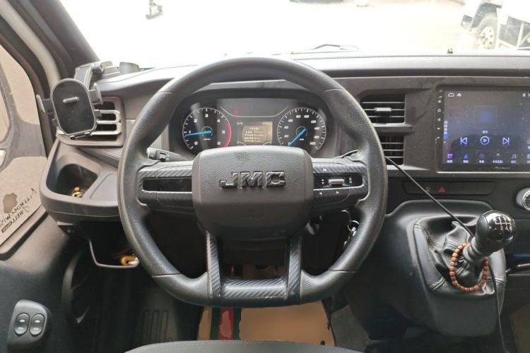 Used JMC Fushun 2022 2.0T Manual Multi-Function Passenger Vehicle Short Wheelbase Low Roof 6-Seater Steering Wheel