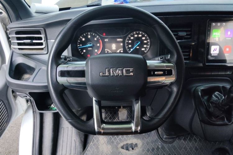 Used JMC Fushun 2022 2.0T Manual Multi-Function Passenger Vehicle Mid-Range High Roof 6-7 Seats Steering Wheel