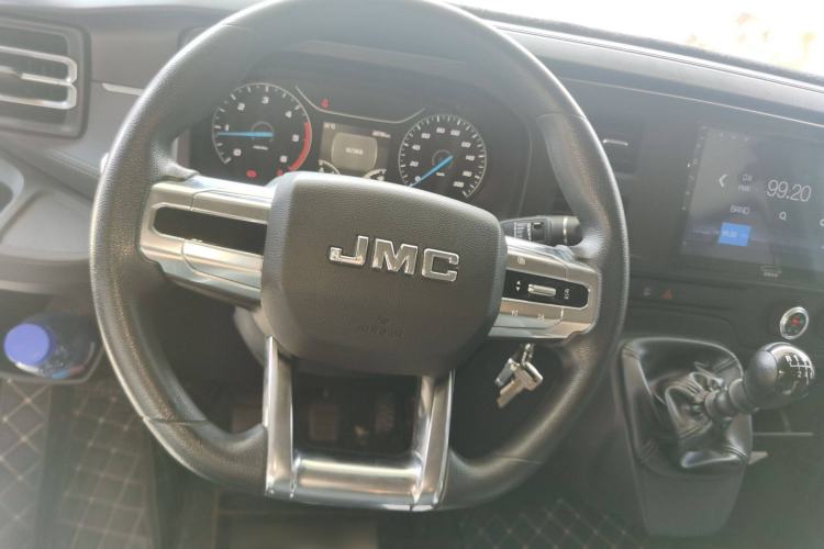 Used JMC Fushun 2022 2.0T Manual Multi-Function Passenger Vehicle Mid-Range High Roof 6-7 Seats Steering Wheel