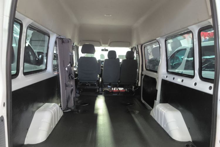 Used JMC Fushun 2022 2.0T Manual Multi-Function Passenger Vehicle Short Wheelbase Mid-Height Roof 6-Seater Trunk