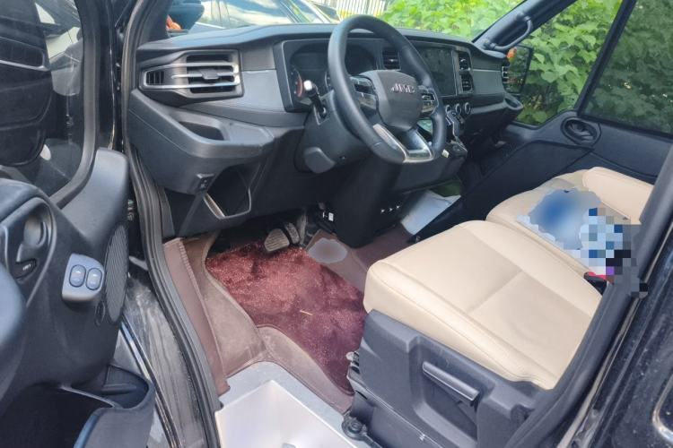 Used JMC Fushun 2023 2.0T Automatic Short-Wheelbase Low-Roof Commercial & Multi-Purpose Passenger Vehicle 6-Seater with Dual-Opening Tailgate Driver Seat