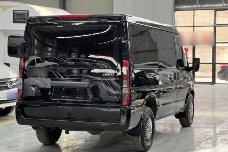 Used JMC Fushun 2023 2.0T Automatic Short-Wheelbase Low-Roof Commercial & Multi-Purpose Passenger Vehicle 6 Seats with Lift-Up Tailgate Exterior 1