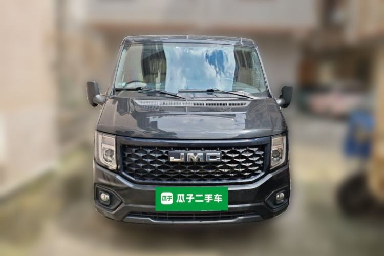 Used JMC Fushun 2023 2.0T Automatic Short-Wheelbase Low-Roof Commercial & Multi-Purpose Passenger Vehicle 6-Seater with Dual-Opening Tailgate Front