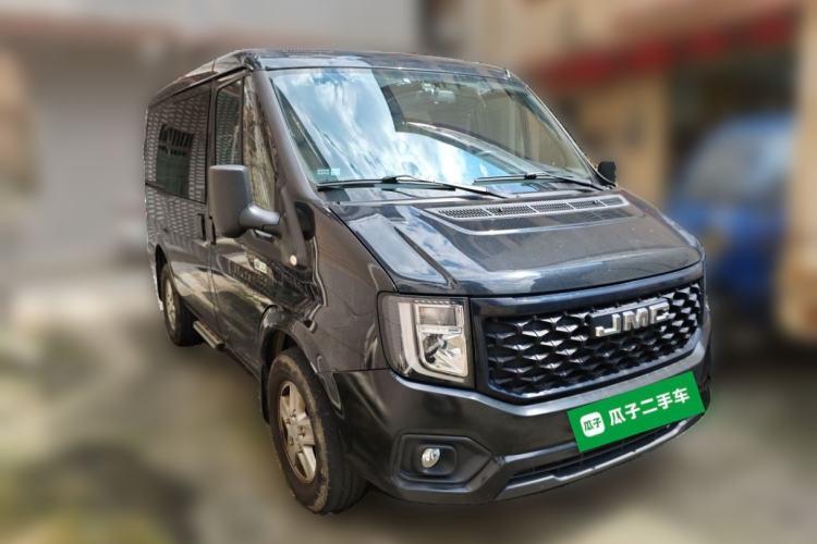 Used JMC Fushun 2023 2.0T Automatic Short-Wheelbase Low-Roof Commercial & Multi-Purpose Passenger Vehicle 6-Seater with Dual-Opening Tailgate Front Right 45 Deg