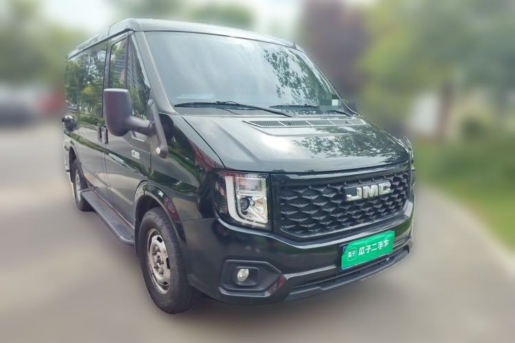 Used JMC Fushun 2023 2.0T Automatic Short-Wheelbase Low-Roof Commercial & Multi-Purpose Passenger Vehicle 6-Seater with Dual-Opening Tailgate Front Right 45 Deg