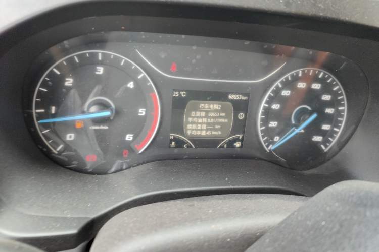 Used JMC Fushun 2023 2.0T Manual Short Wheelbase Mid-Height Passenger Version Business-Class 7-Seater (Non-Commercial) Instrument Cluster